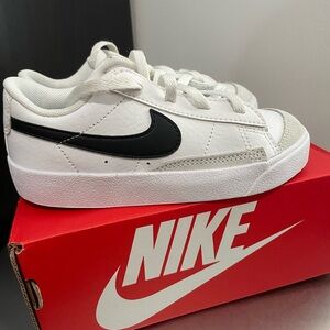 Nike Blazer Low Toddler 10c
